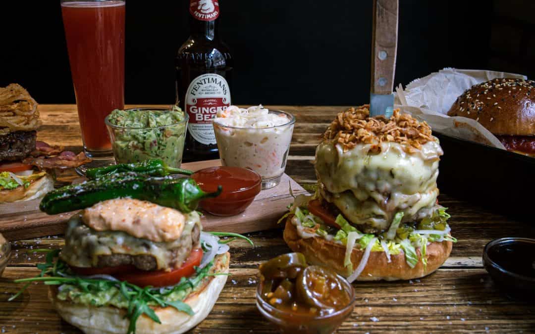 Kézműves hamburger Budapest adventi forgatagában – december 15-től hétfőtől vasárnapig nyitva várunk a Kandallóban